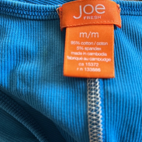 🔥Women’s Medium Tank Top Bundle🔥 - Picture 8 of 12